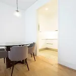 Queen's In Downtown Apartament
